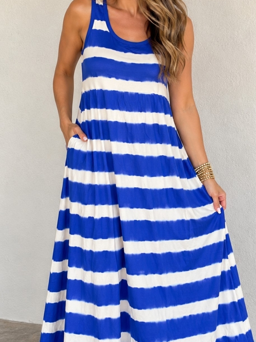 Ellen Tracy Striped Blue & White Sleeveless Maxi Dress Size 12 PTP 21 EUC